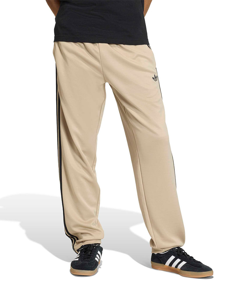 Calça adidas Esportiva Regular Masculina — foto do produto em fundo branco