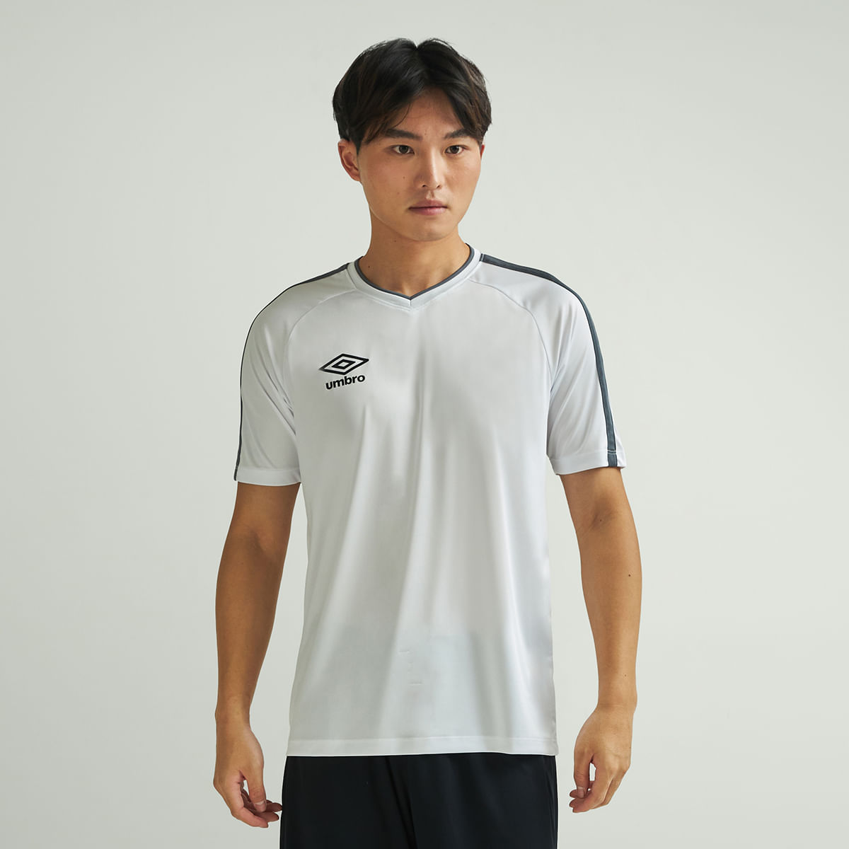 Camisa Masculina Umbro Legacy Field — foto do produto em fundo branco