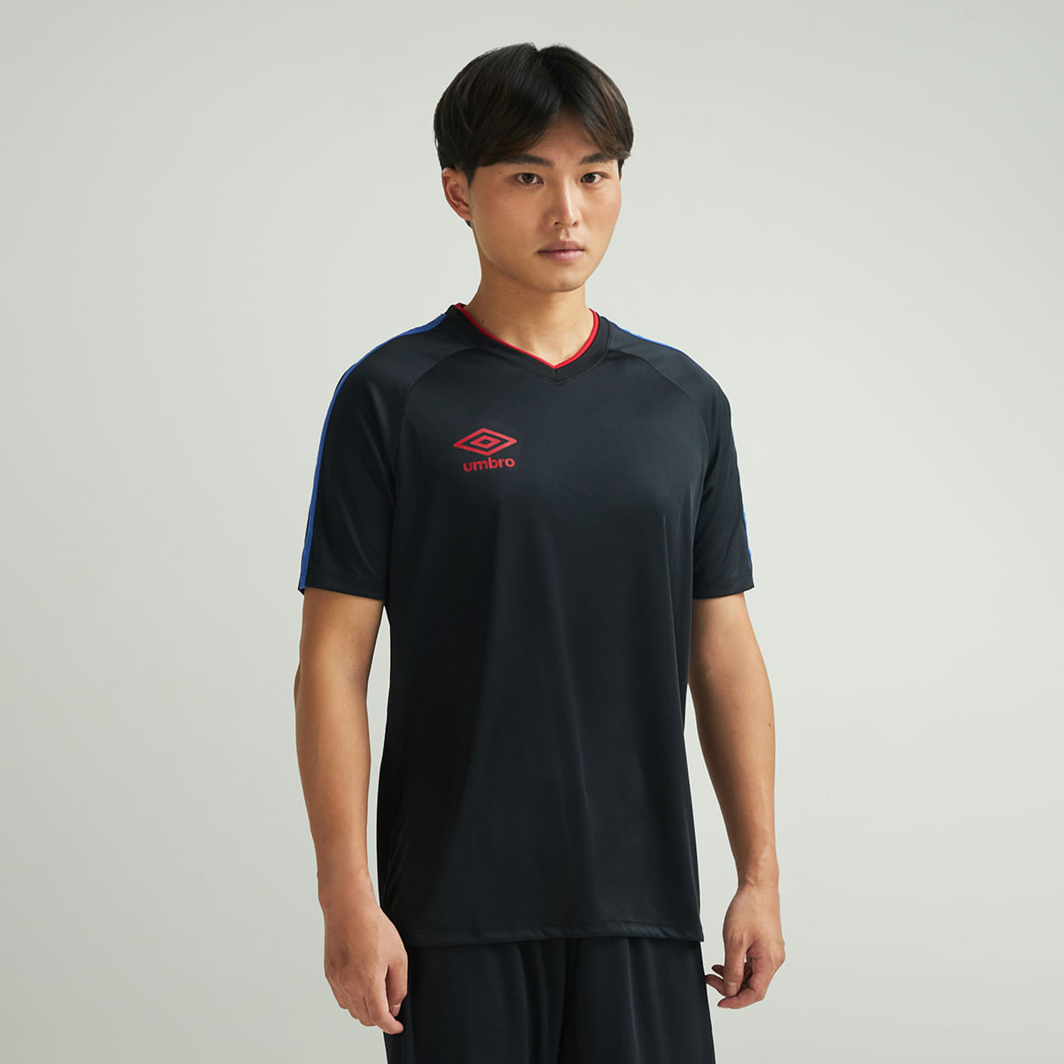 Camisa Masculina Umbro Legacy Field — foto do produto em fundo branco