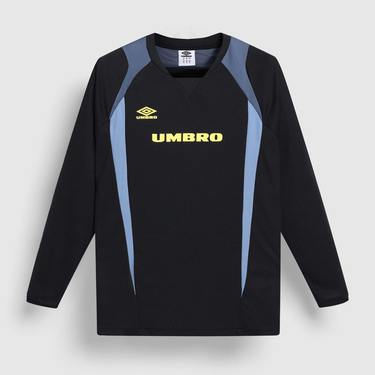 Camisa Masculina Umbro Panelled Ls Jersey — foto do produto em fundo branco