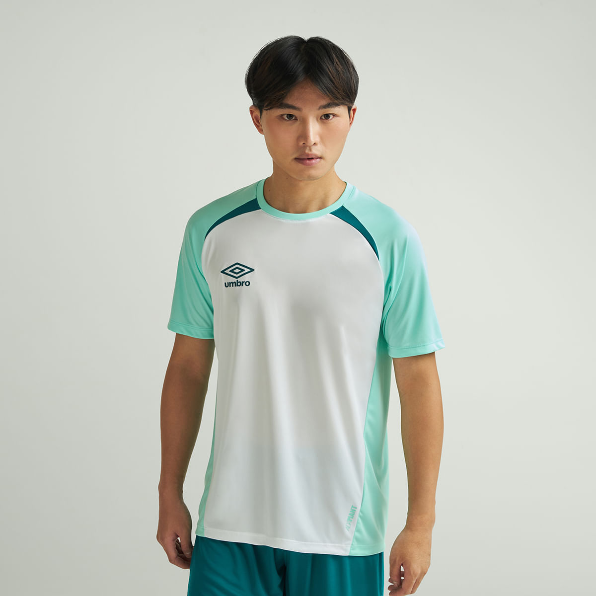 Camisa Unisex Umbro Adamant — foto do produto em fundo branco