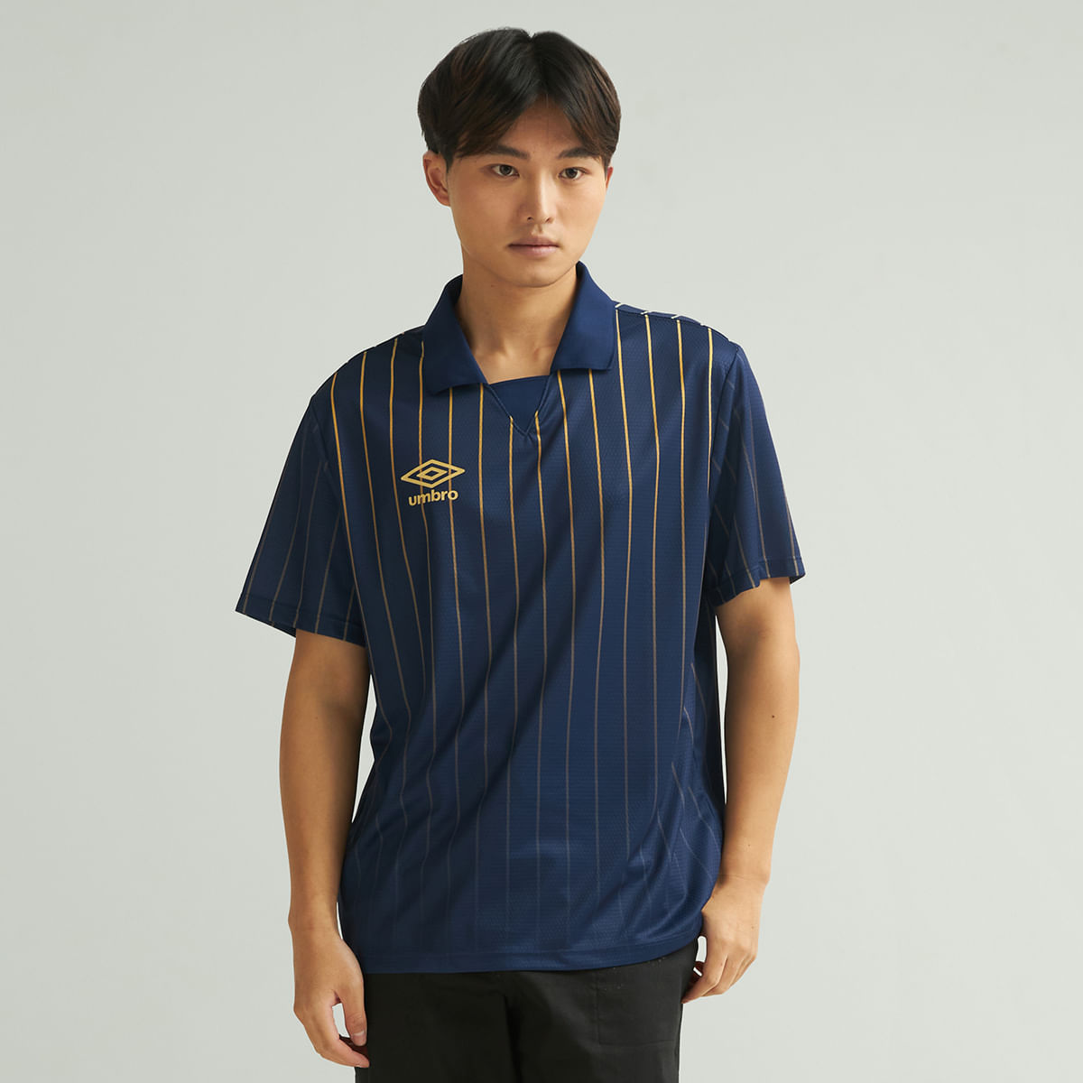 Camisa Unisex Umbro Jersey Classic — foto do produto em fundo branco