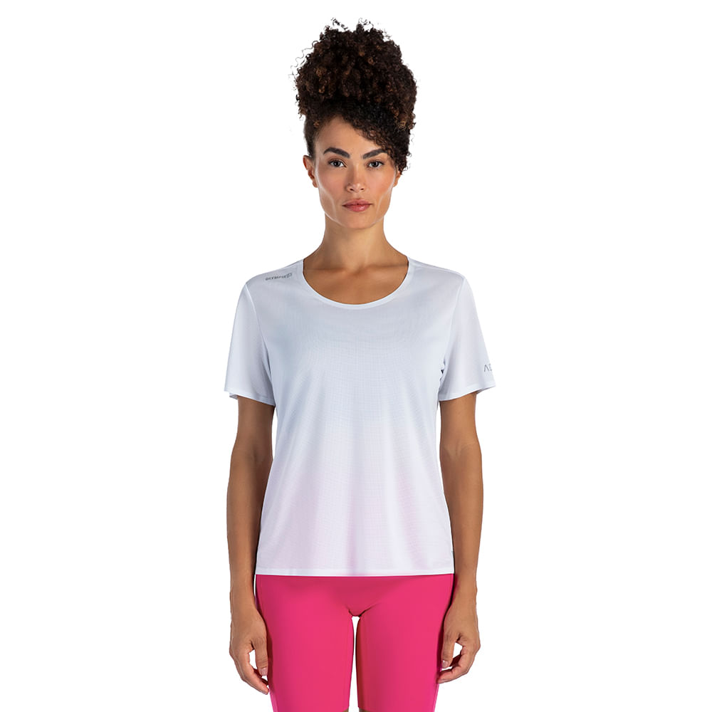 Camiseta Corre Olympikus Feminina — foto do produto em fundo branco
