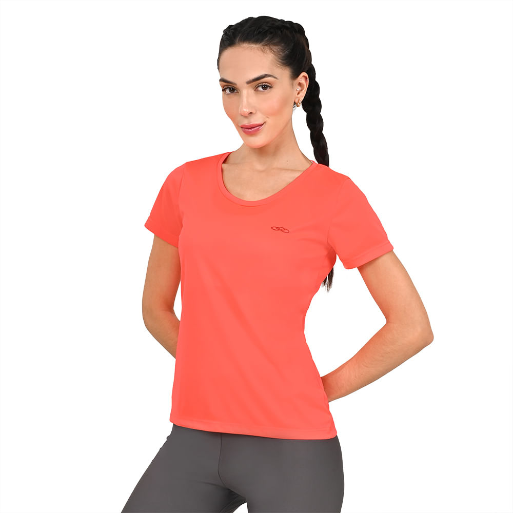 Camiseta Essential Olympikus Feminina — foto do produto em fundo branco