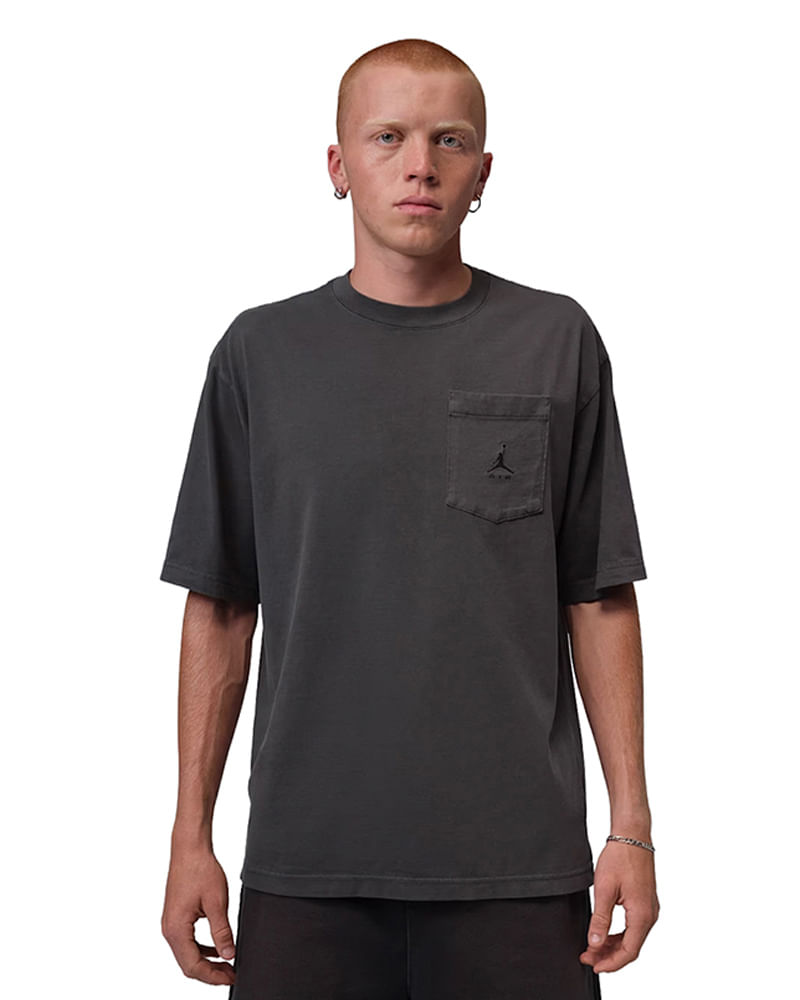 Camiseta Jordan Brooklyn SS Crew Masculina — foto do produto em fundo branco