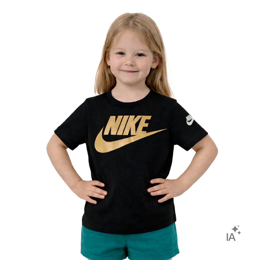 Camiseta Nike Futura Infantil — foto do produto em fundo branco