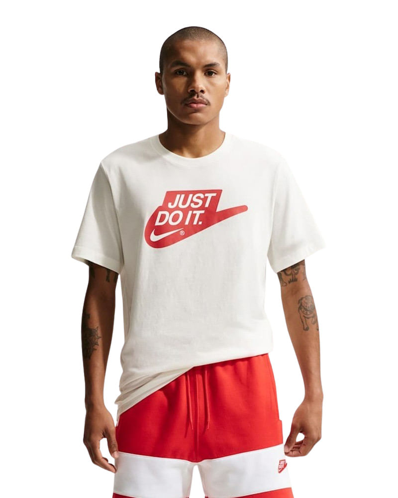 Camiseta Nike Sportswear STD JDI Pack Unissex — foto do produto em fundo branco