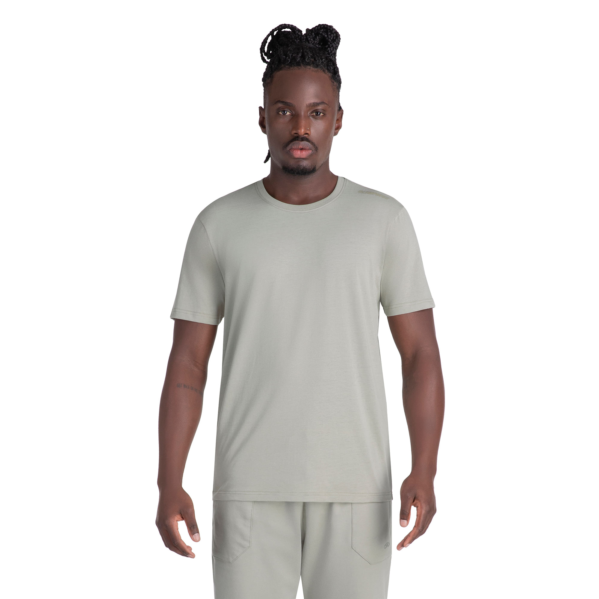 Camiseta Olympikus Corre Masculina — foto do produto em fundo branco