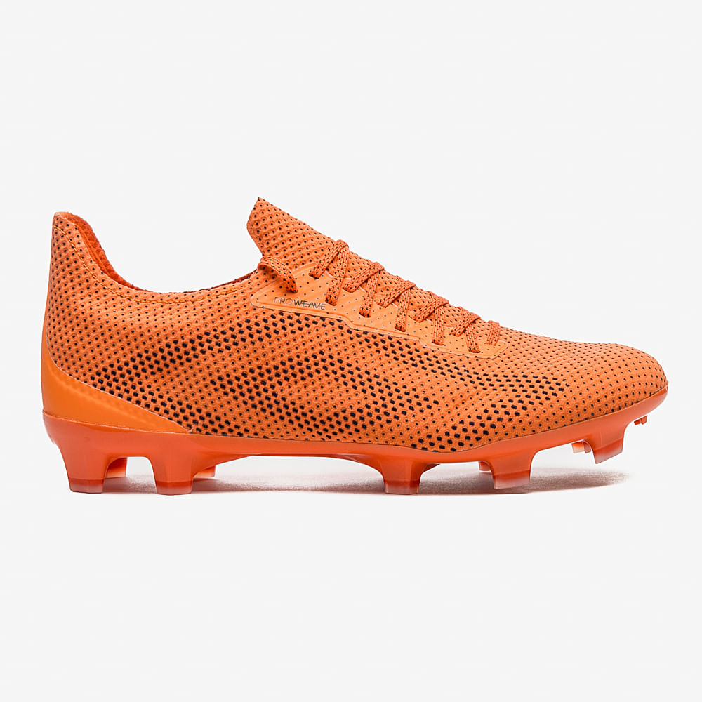 Chuteira Campo Umbro Velocita Matrix Pro Fg — foto do produto em fundo branco