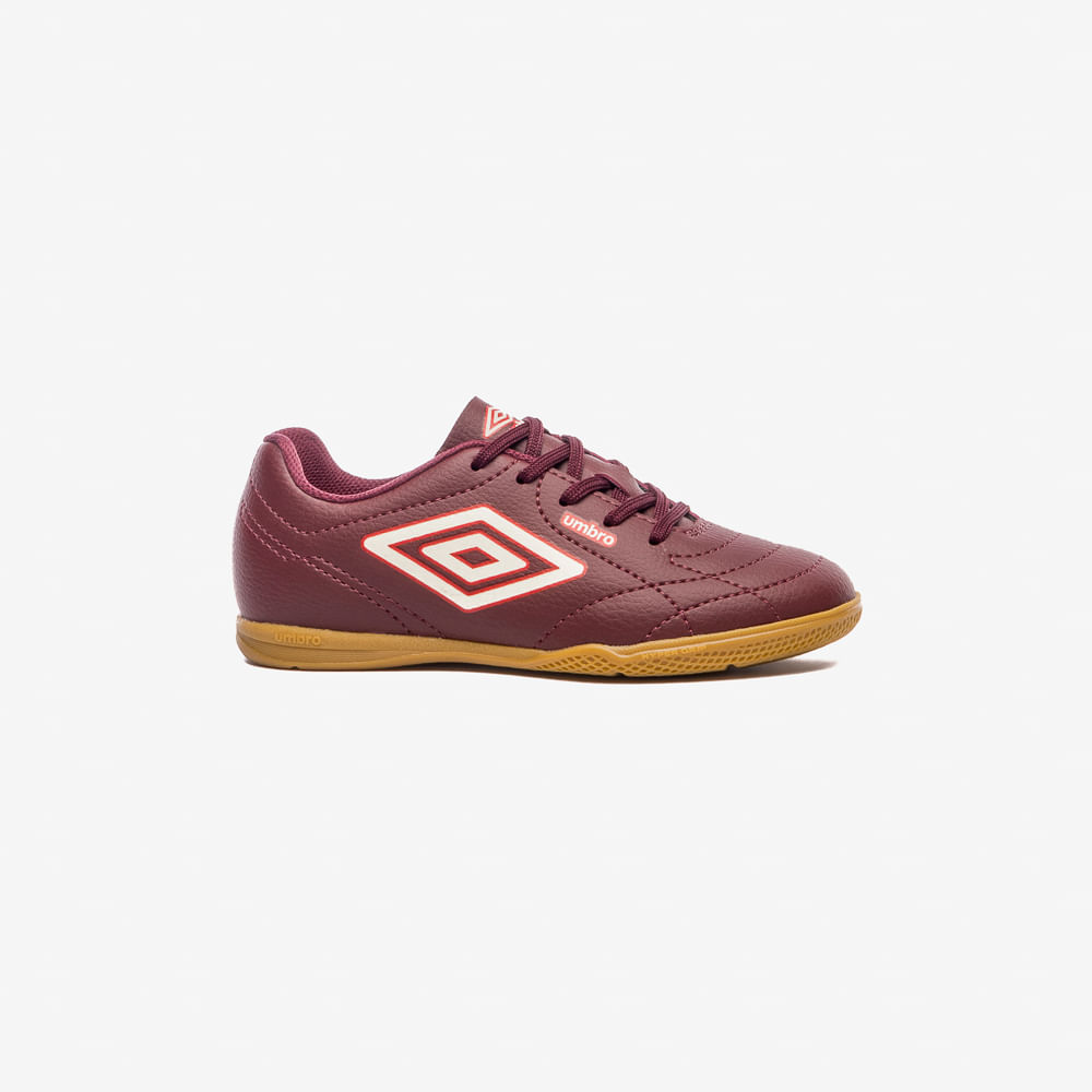 Chuteira Futsal Umbro Class Footballer Jr — foto do produto em fundo branco