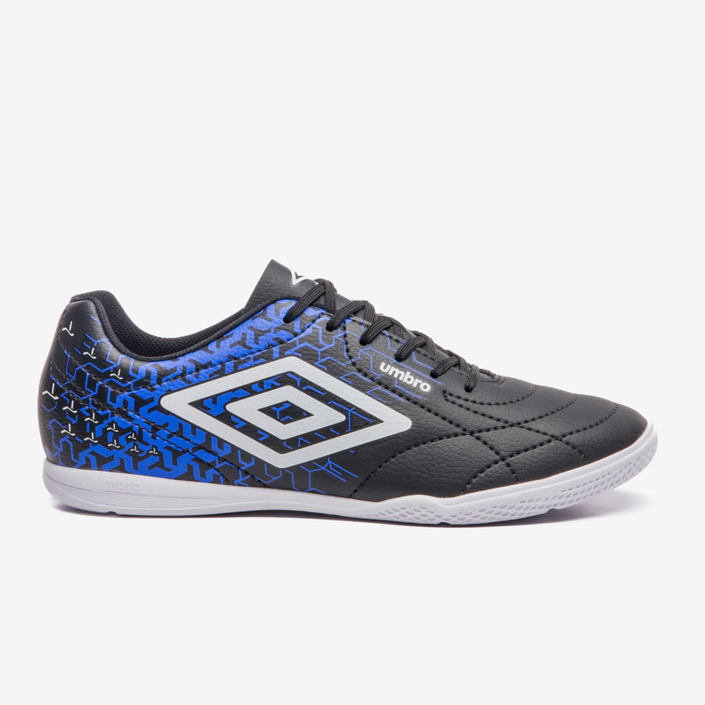 Chuteira Futsal Umbro Class Neo — foto do produto em fundo branco