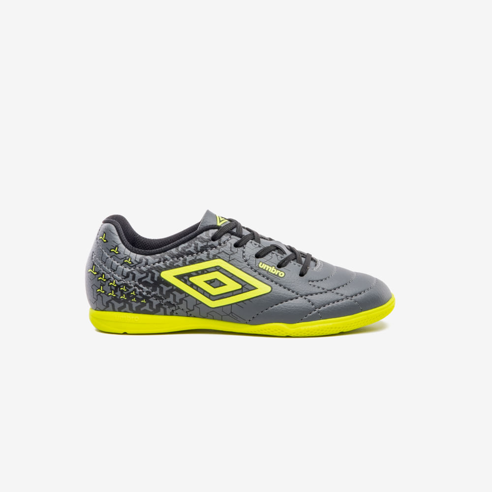 Chuteira Futsal Umbro Class Neo Jr — foto do produto em fundo branco