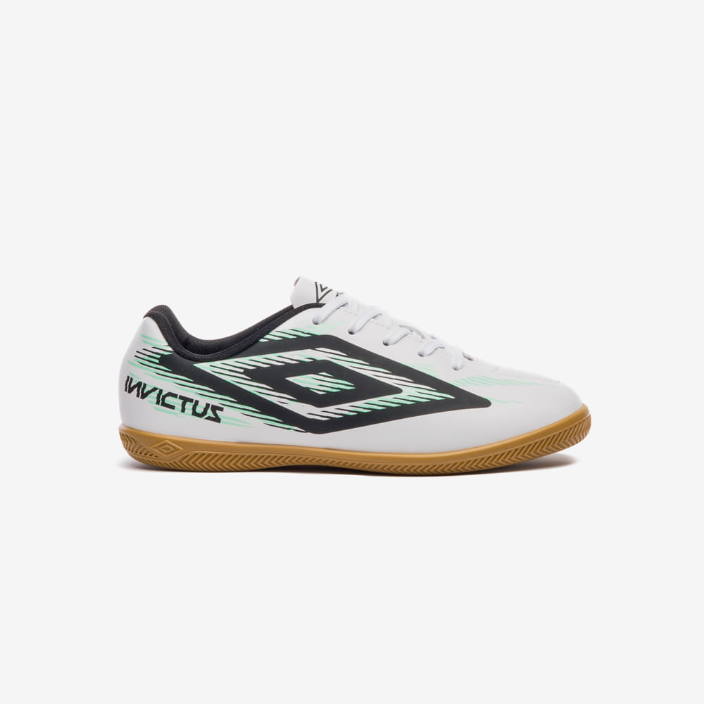 Chuteira Futsal Umbro Invictus Jr — foto do produto em fundo branco