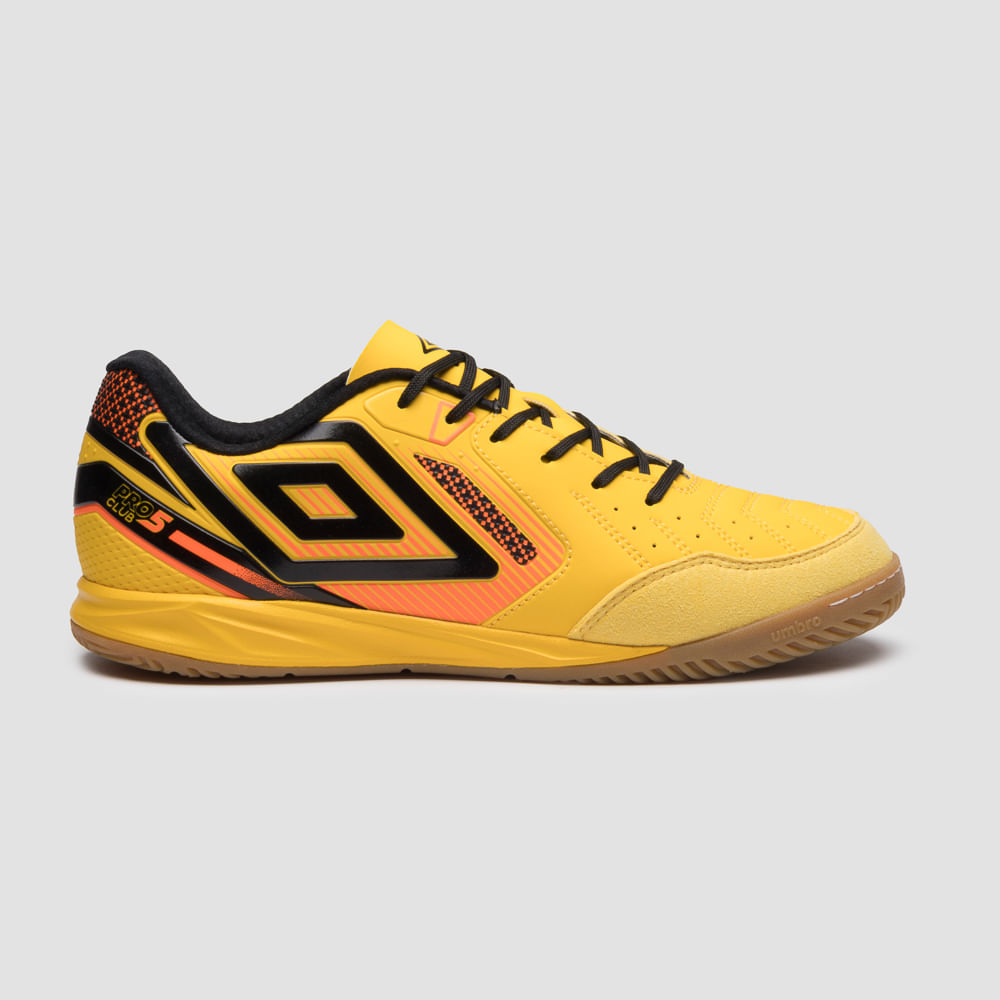 Chuteira Futsal Umbro Pro 5 Bump Club — foto do produto em fundo branco