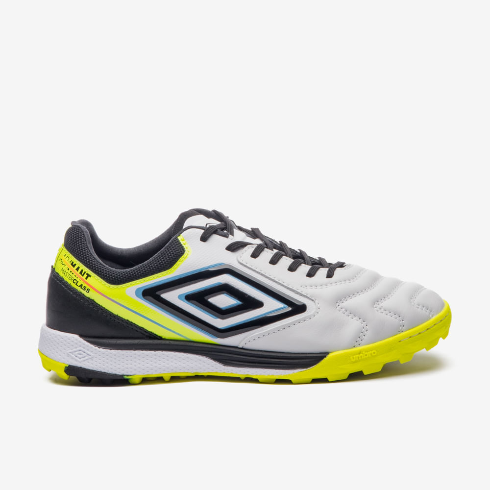 Chuteira Society Umbro Adamant Master Class Pro Bump — foto do produto em fundo branco