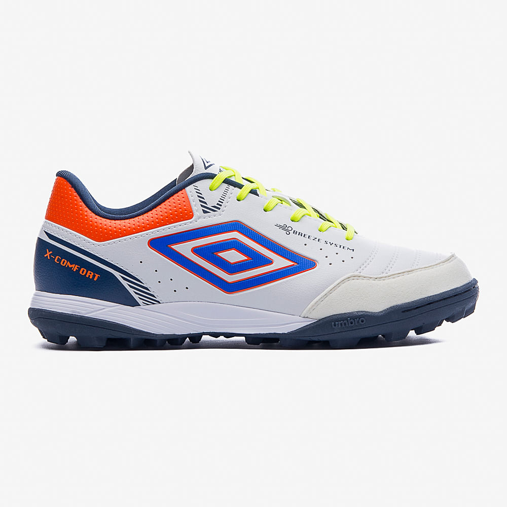 Chuteira Society Umbro X-Comfort — foto do produto em fundo branco