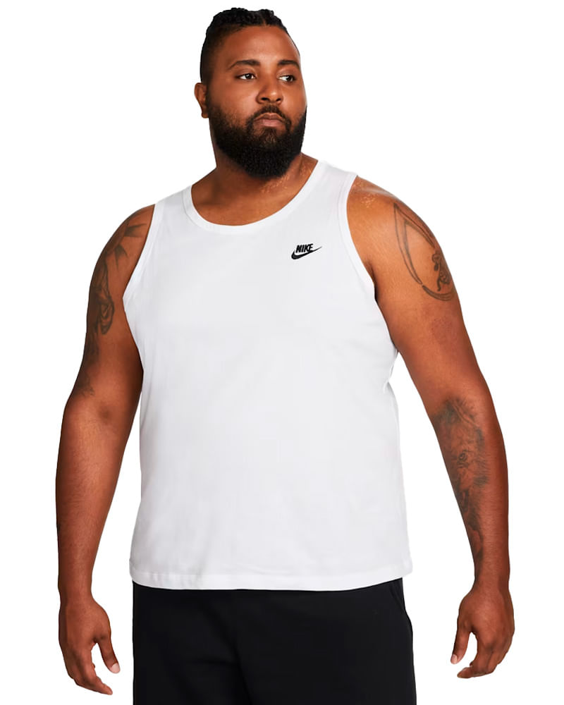Regata Nike Sportswear Club Masculina — foto do produto em fundo branco