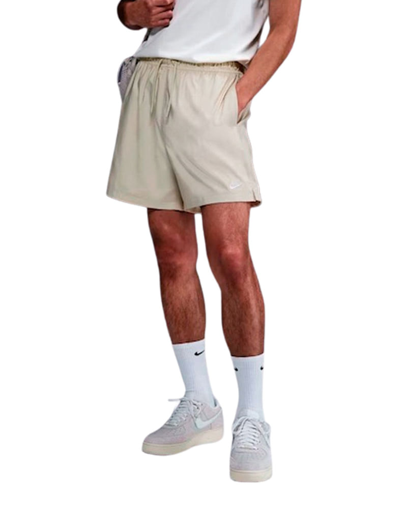 Shorts Nike Club Flow Masculino — foto do produto em fundo branco