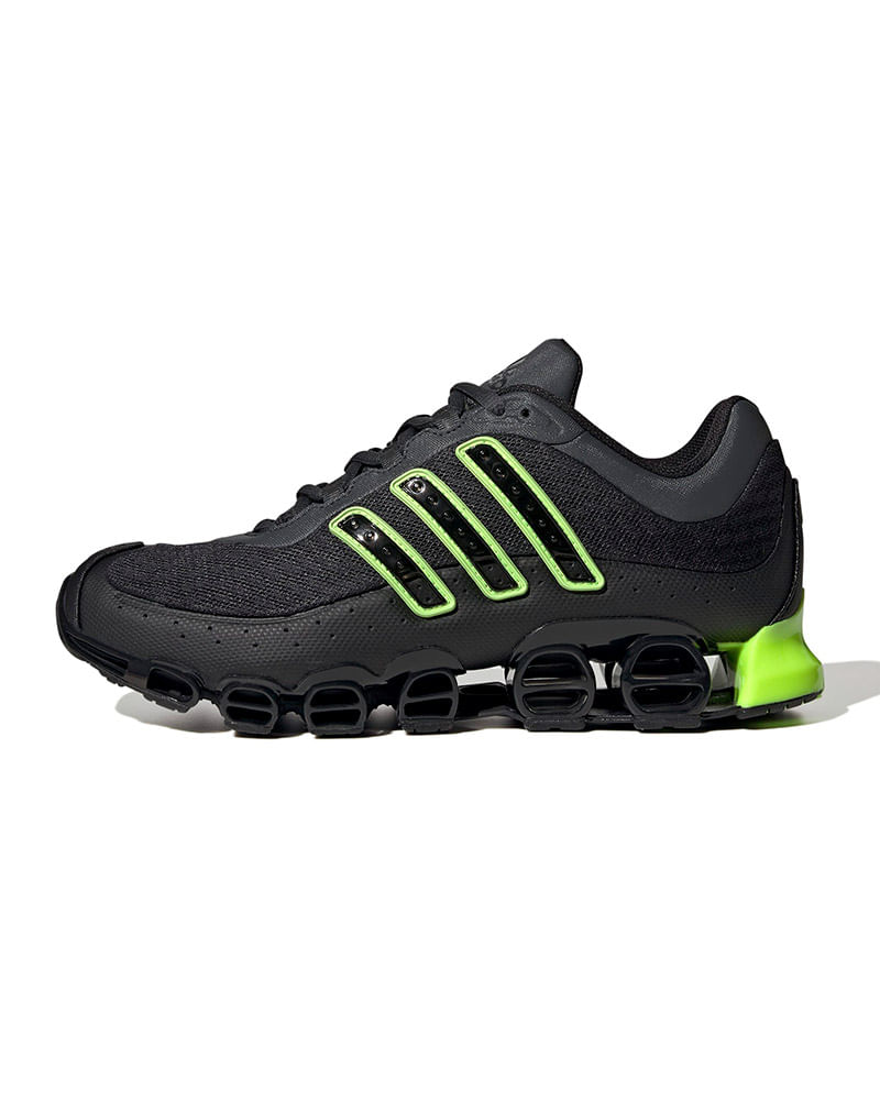 Tênis adidas Megaride Unissex — foto do produto em fundo branco