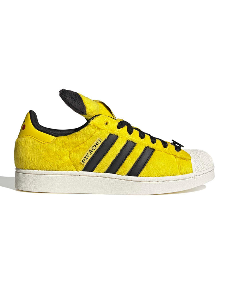 Tênis adidas Superstar Pokémon Pikachu Unissex — foto do produto em fundo branco