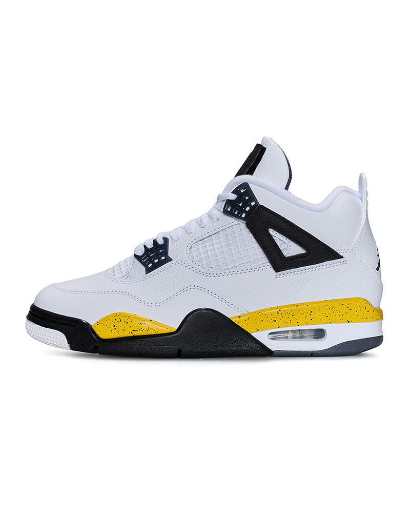 Tênis Air Jordan 4 Retro Masculino — foto do produto em fundo branco