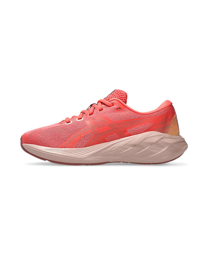 Tênis Asics Novablast 5 Infantil — foto do produto em fundo branco