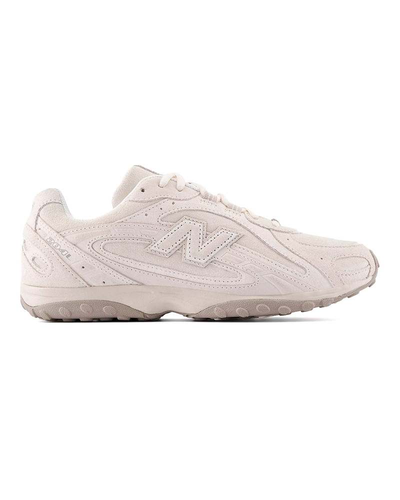 Tênis New Balance 204L Feminino — foto do produto em fundo branco