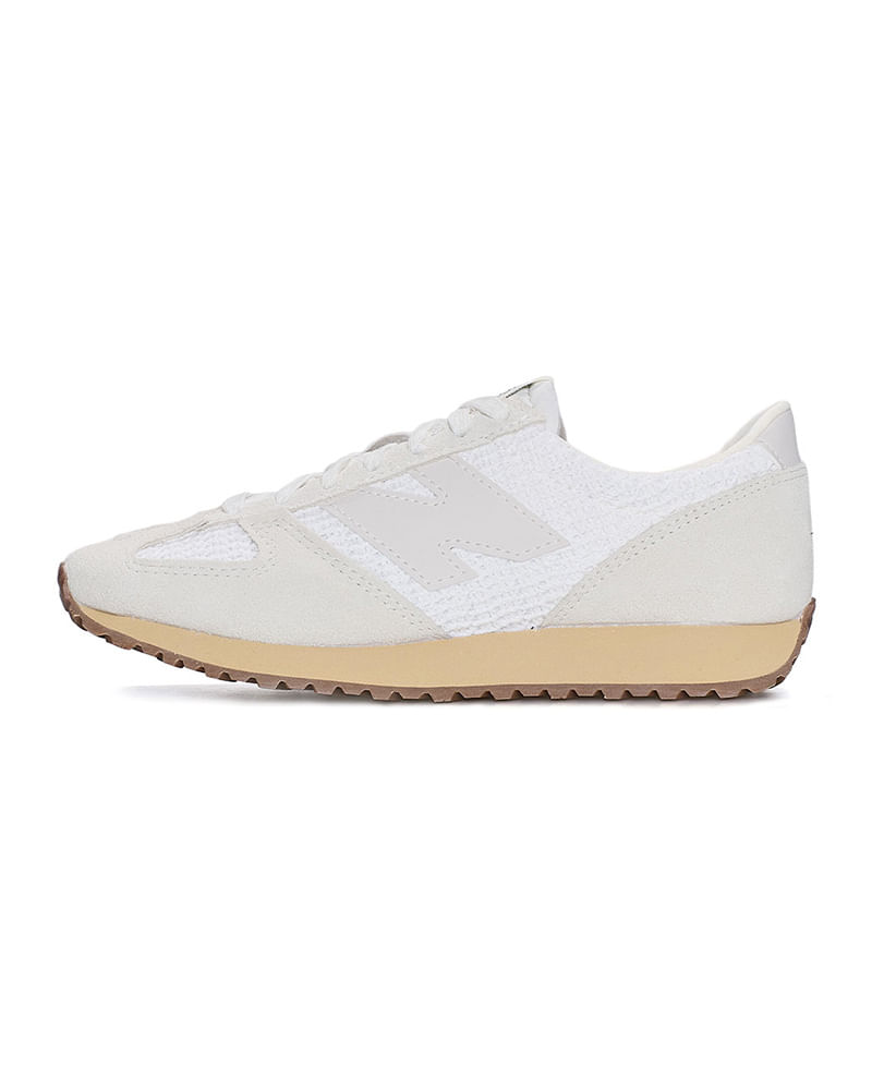 Tênis New Balance 471 Feminino — foto do produto em fundo branco