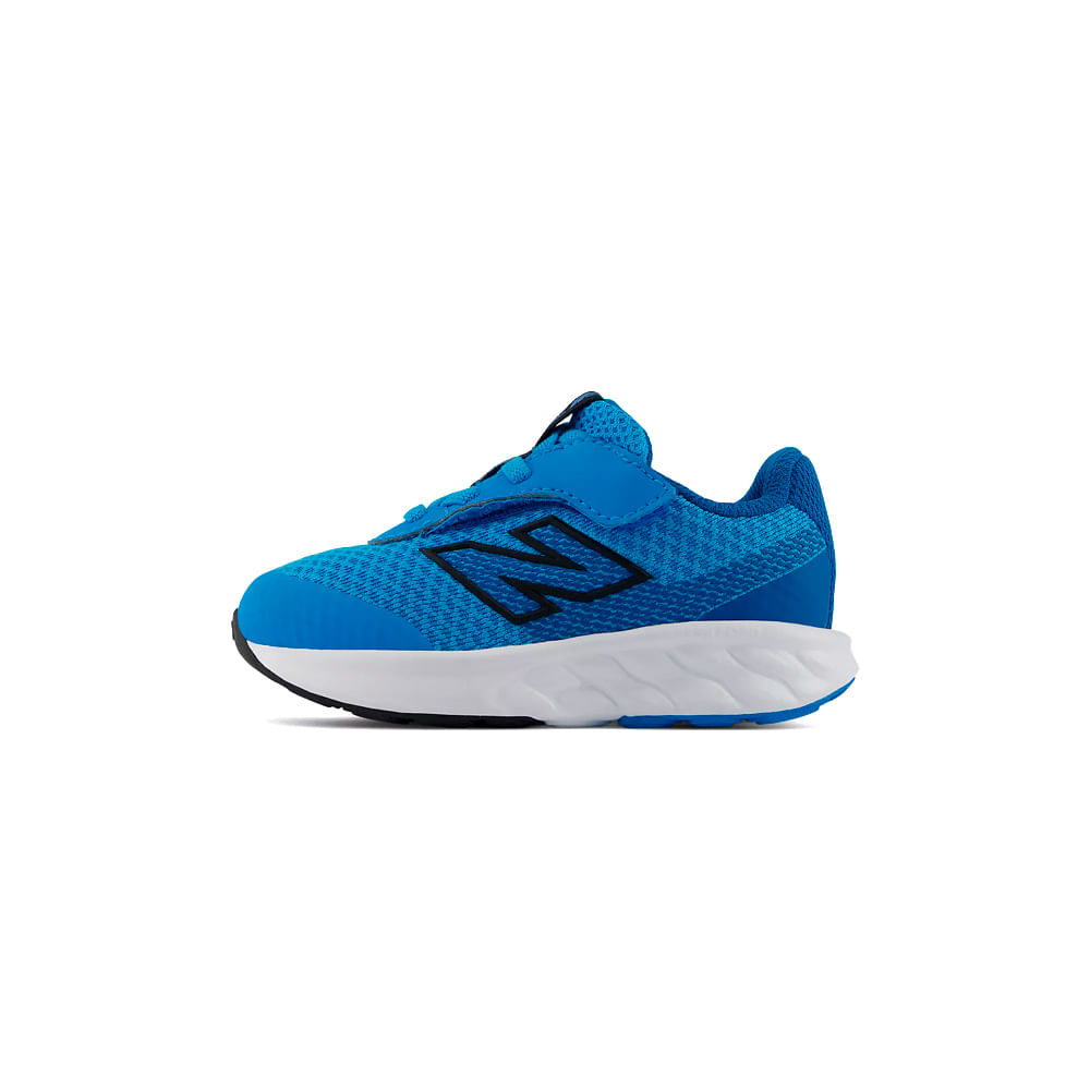 Tênis New Balance 520V9 Infantil — foto do produto em fundo branco