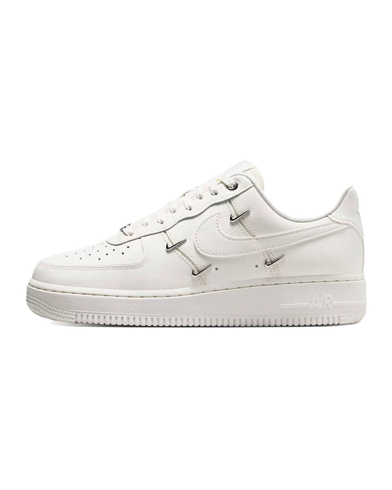 Tênis Nike Air Force 1 ´07 LV8 Feminino — foto do produto em fundo branco