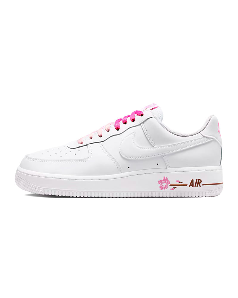 Tênis Nike Air Force 1 ´07 Se Feminino — foto do produto em fundo branco