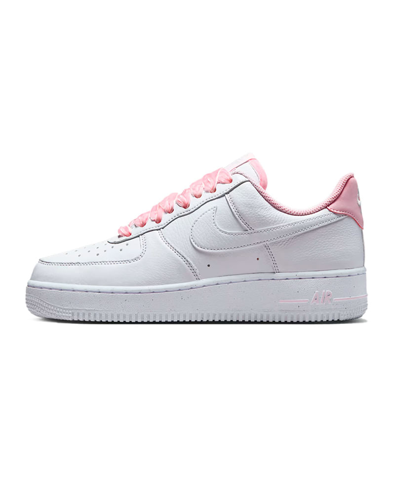 Tênis Nike Air Force 1 ´07 Vintage Feminino — foto do produto em fundo branco