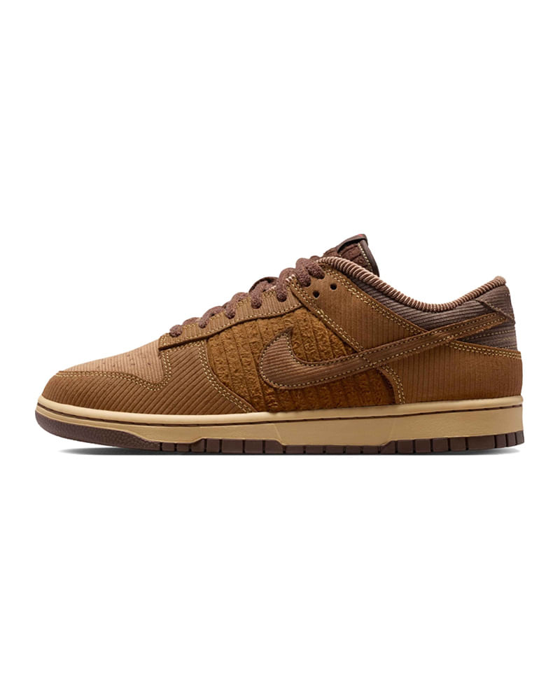 Tênis Nike Dunk Low Retro PRM Masculino — foto do produto em fundo branco