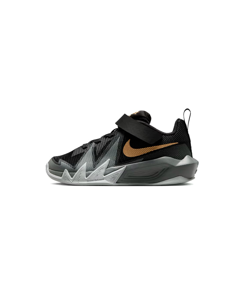 Tênis Nike S.T. Dynamite Infantil — foto do produto em fundo branco
