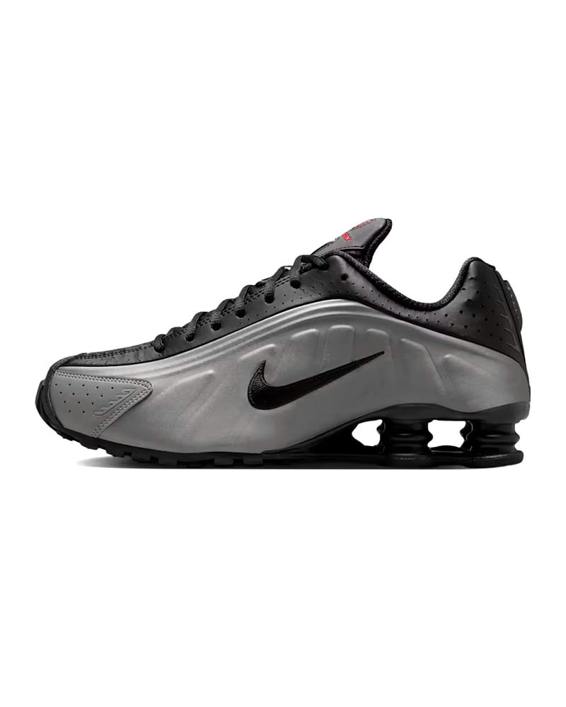 Tênis Nike Shox R4 Masculino — foto do produto em fundo branco
