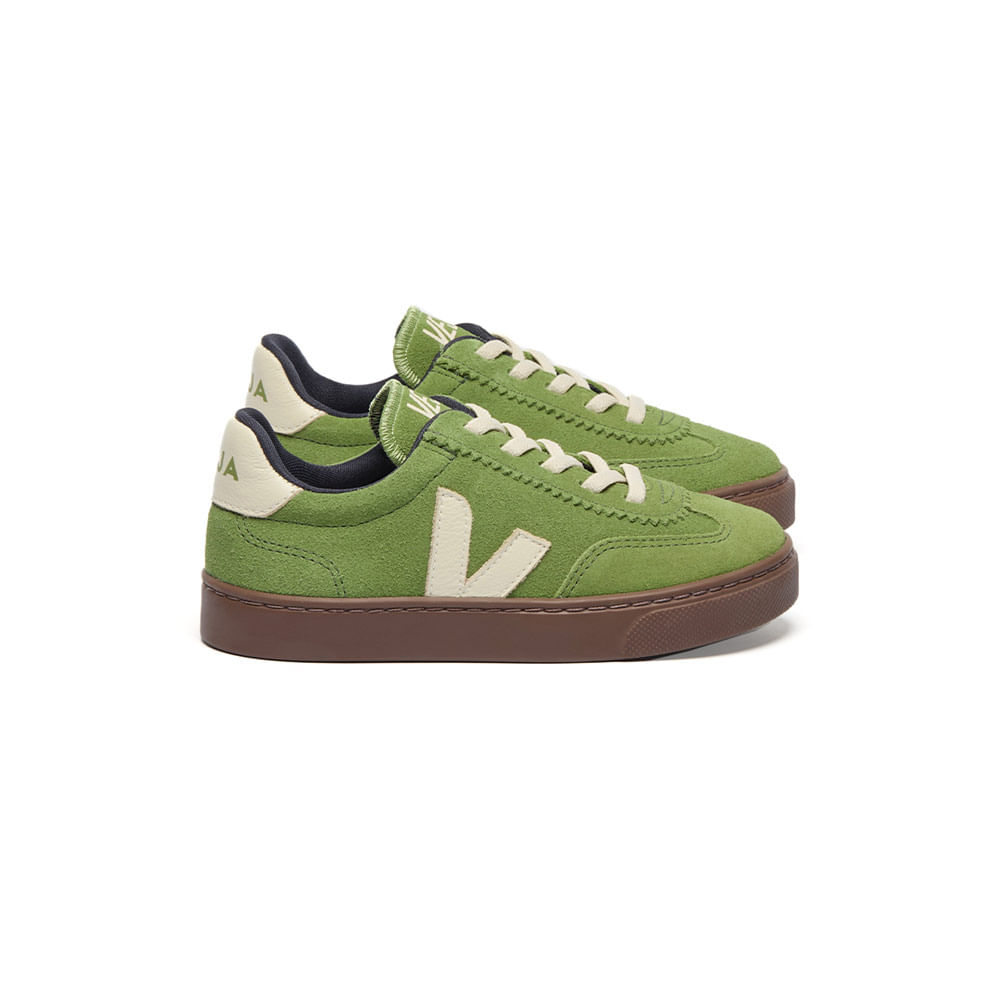 Tênis Veja Small Volley Suede Infantil — foto do produto em fundo branco